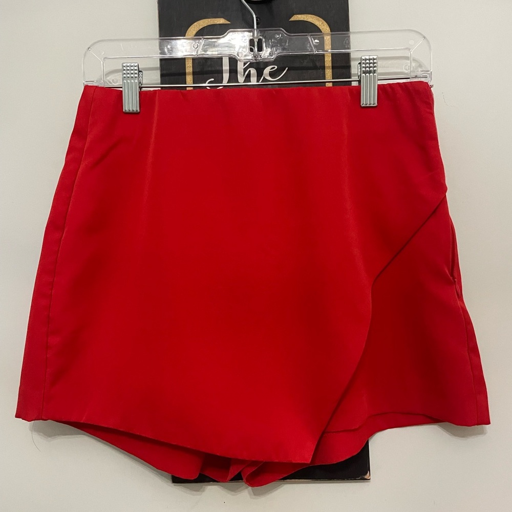 Lena Red Women's Skort